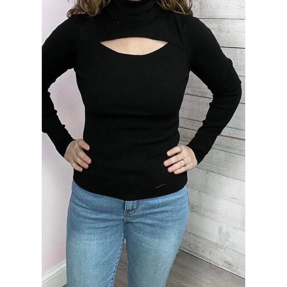 V281, NWOT, White Birch Women’s Black Turtleneck Sweater Size Medium w/Peephole
